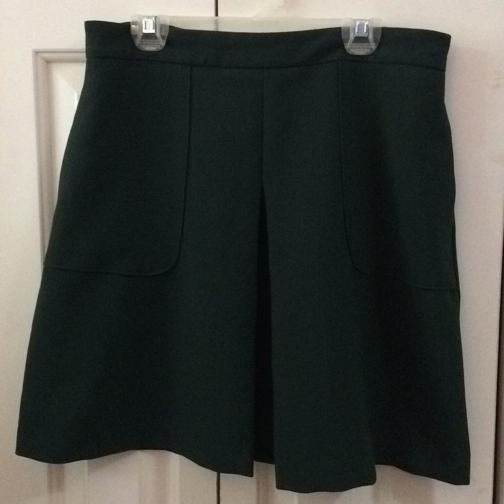 Forever 21 Skirt Forest Green with pockets